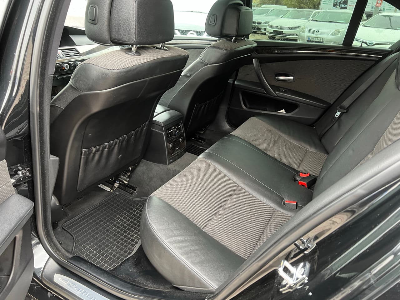 BMW 520 2009 — Миниатюра 19
