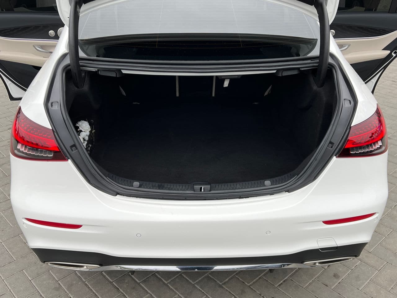 Mercedes E 350 2021 — Миниатюра 24