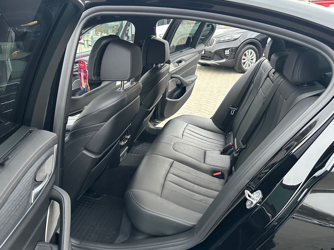 BMW 545e 2020 — Миниатюра 14