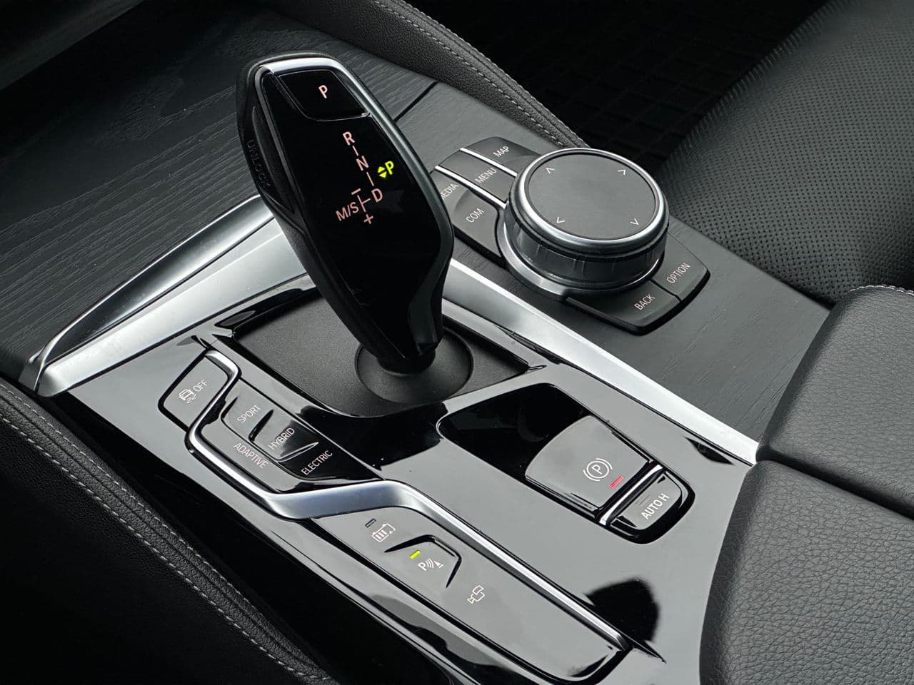 BMW 545e 2020 — Миниатюра 13
