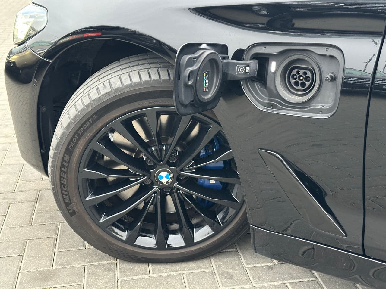 BMW 545e 2020 — Миниатюра 18