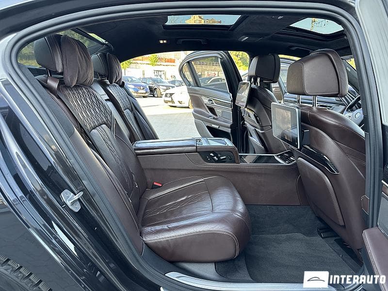 BMW 740e 2016 — Миниатюра 13
