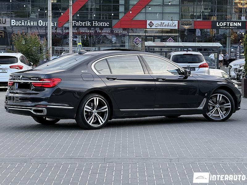 BMW 740e 2016 — Миниатюра 3