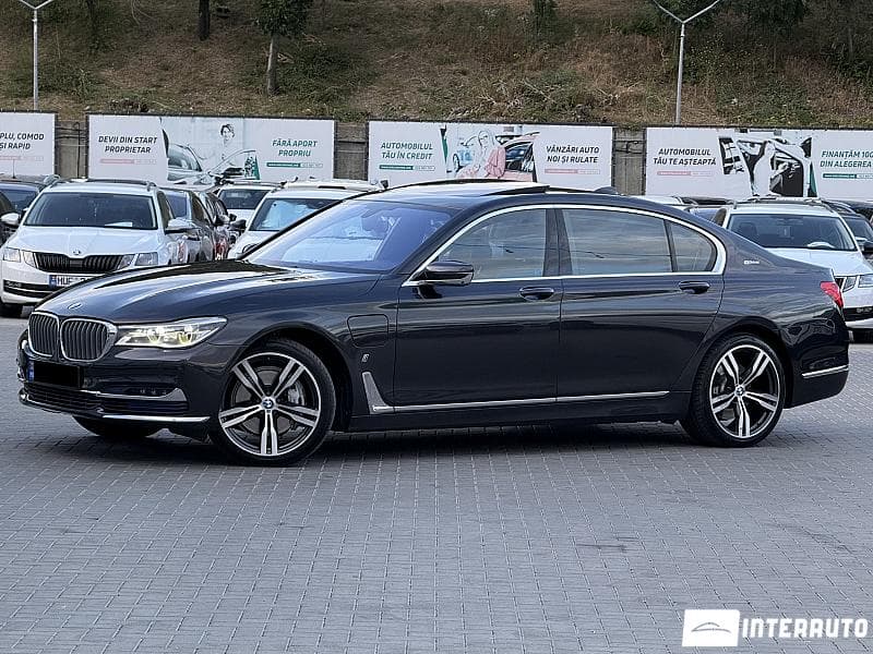 BMW 740e 2016 — Миниатюра 2