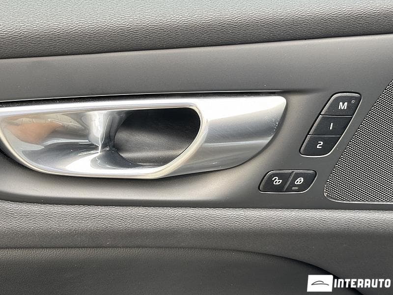 Volvo V 60 Cross Country 2024 — Миниатюра 18