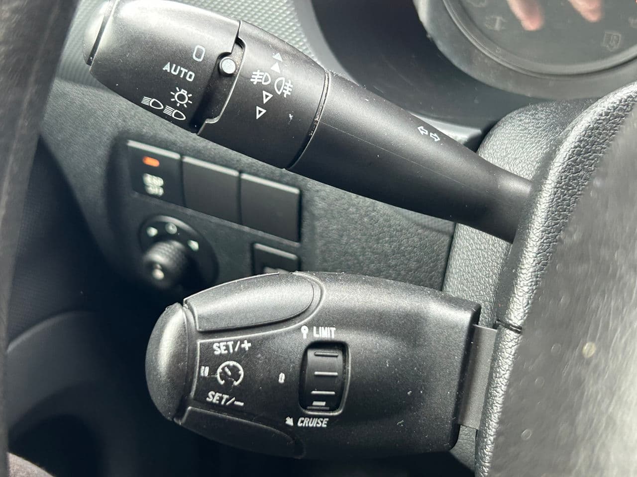 Peugeot Partner 2011 — Миниатюра 7