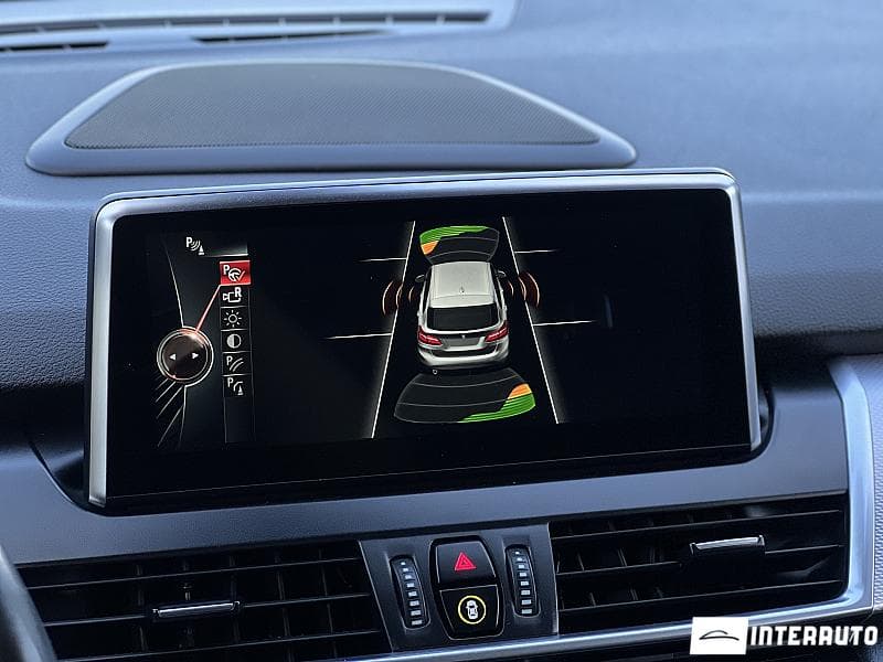 BMW 225XE 2017 — Миниатюра 12