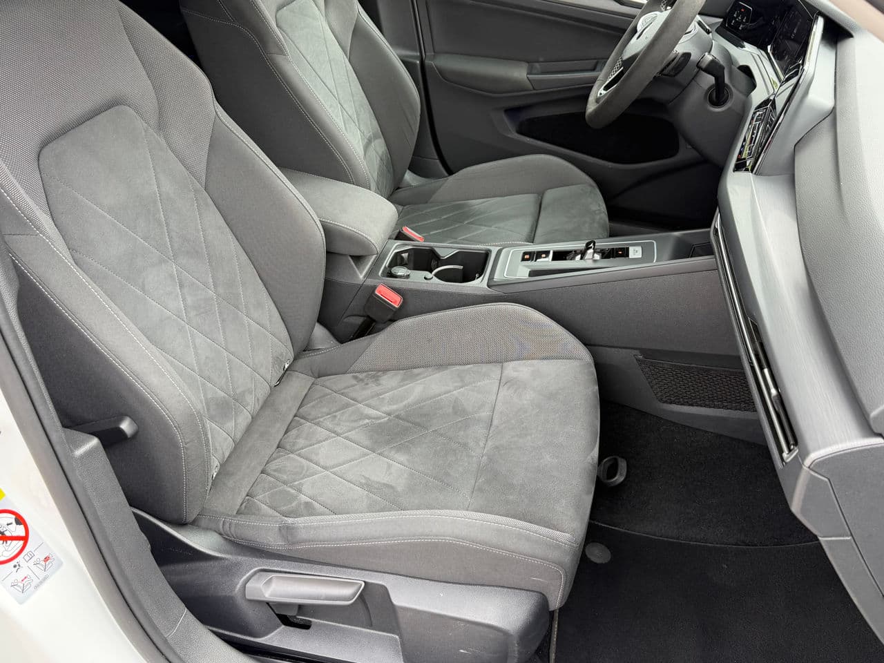 Volkswagen Golf eHybrid 2021 — Миниатюра 15