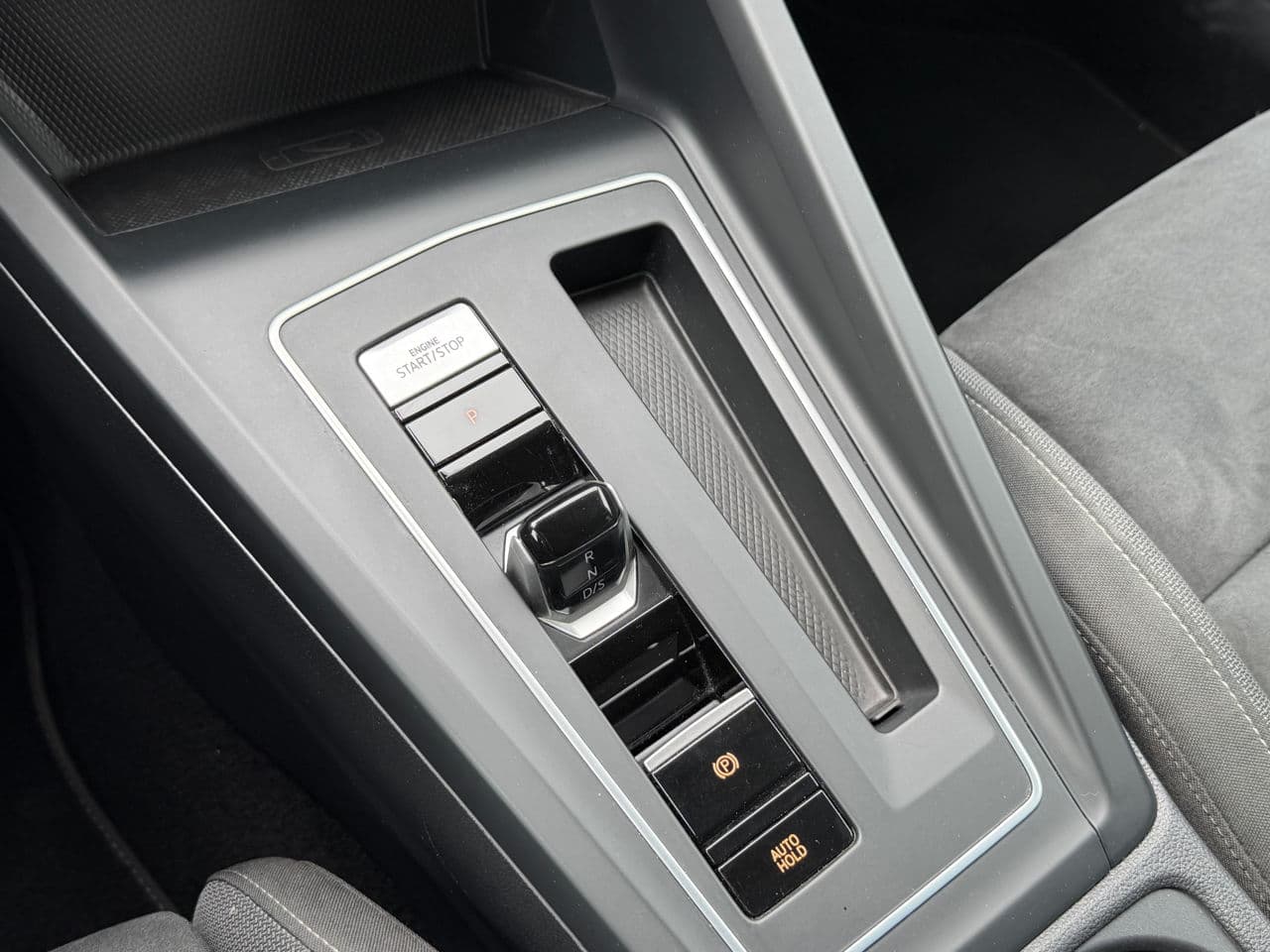 Volkswagen Golf eHybrid 2021 — Миниатюра 14