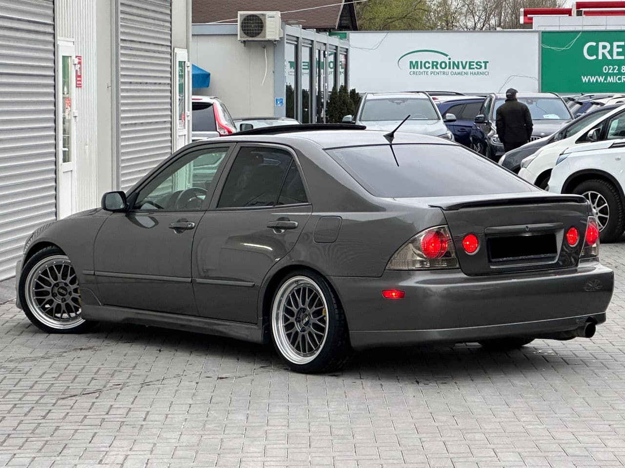 Lexus IS 300 2004 — Миниатюра 3
