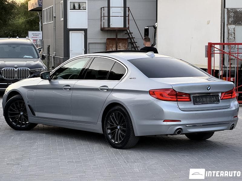 BMW 530e 2018 — Миниатюра 2