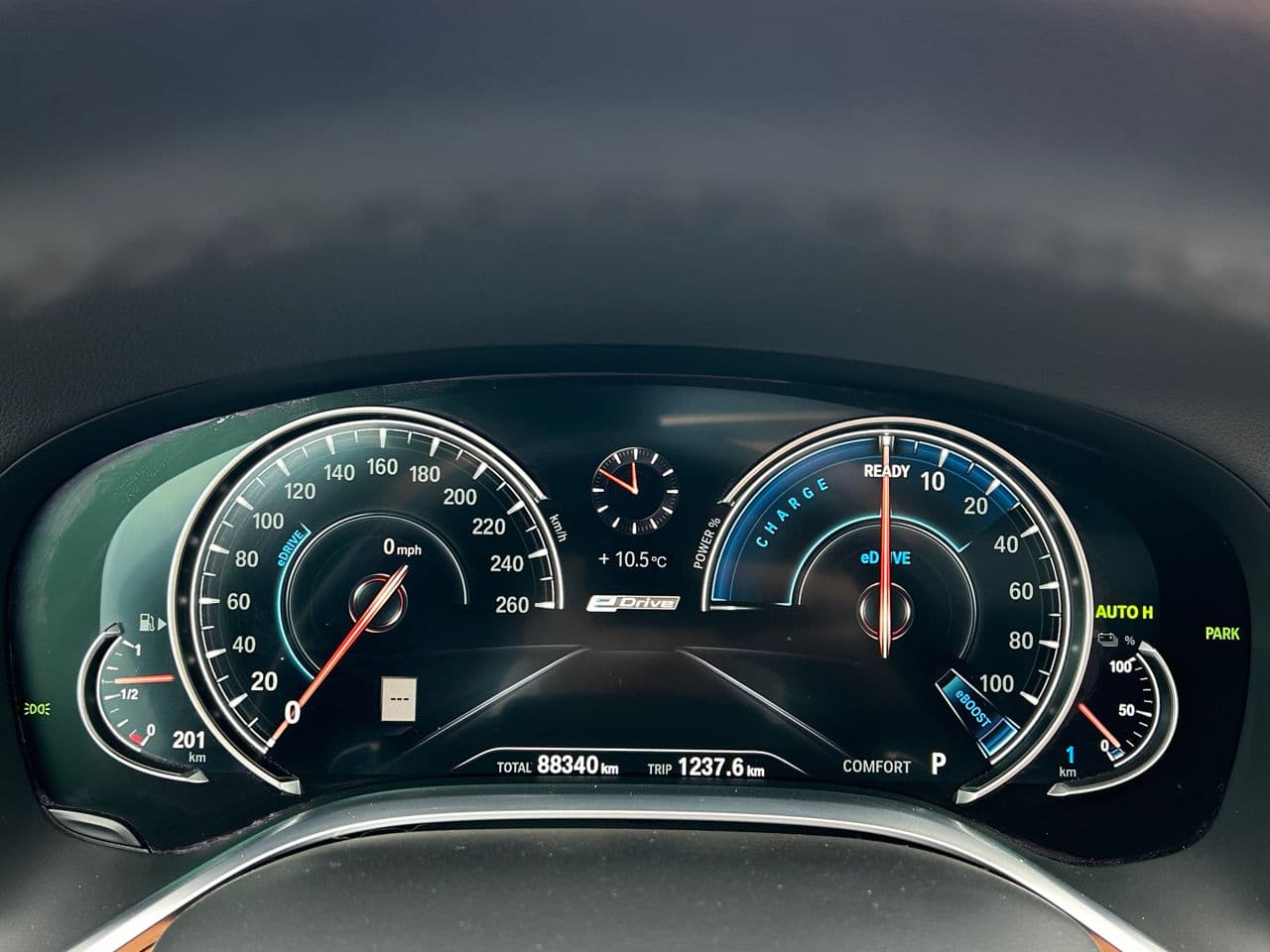 BMW 740e 2016 — Миниатюра 11