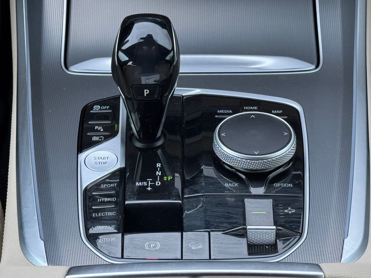 2021 BMW X5 4.5e — Miniatură 11
