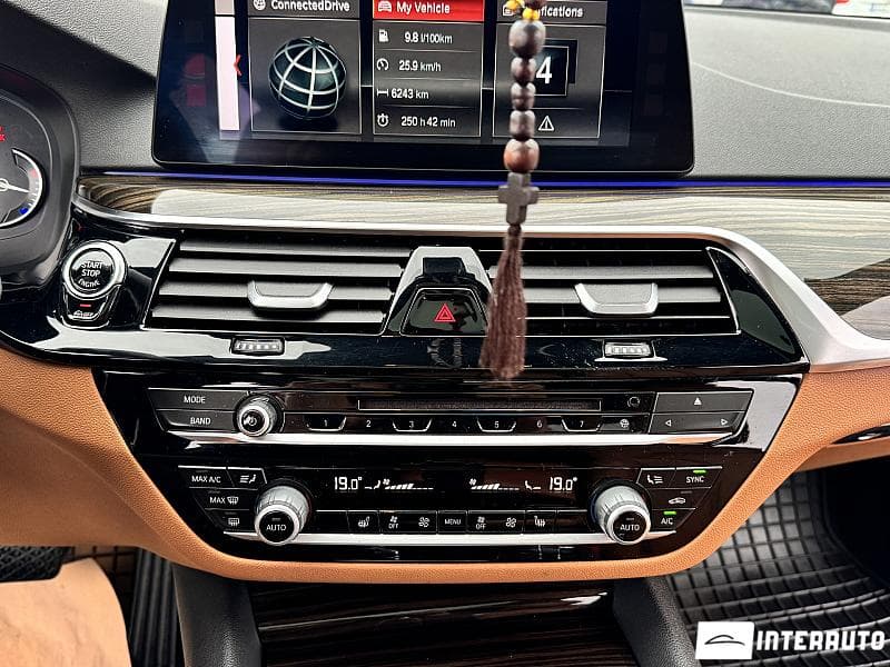 BMW 530 2017 — Миниатюра 11