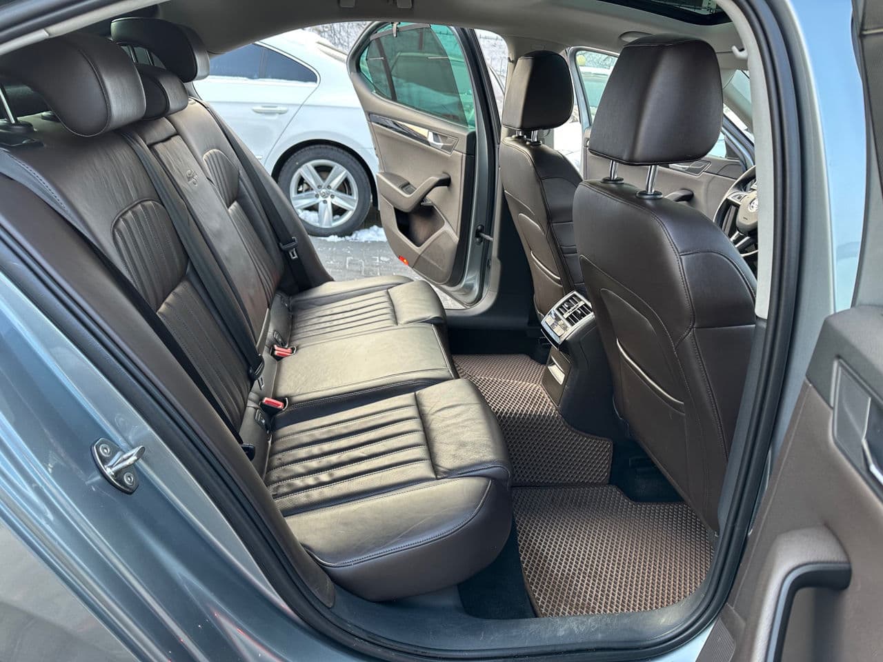 Skoda Superb 2015 — Миниатюра 20