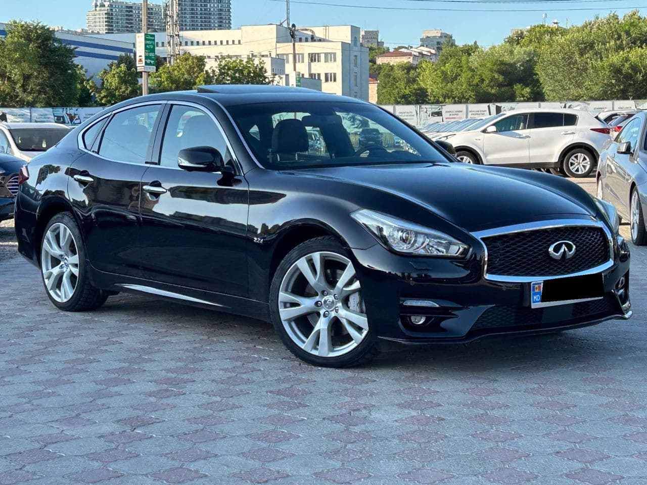 Infiniti Q70 2018 — Миниатюра 4