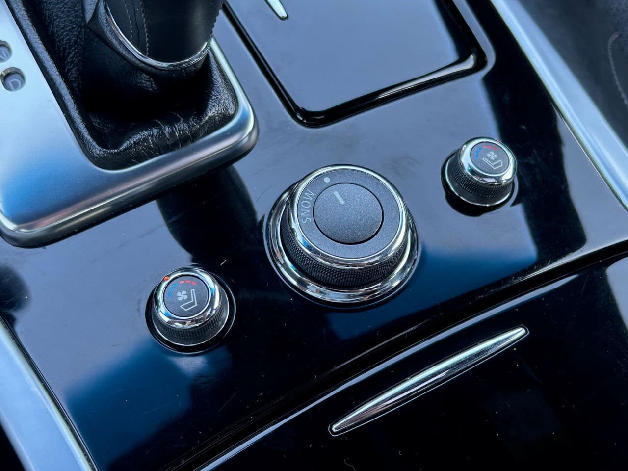 Infiniti Q70 2018 — Миниатюра 14