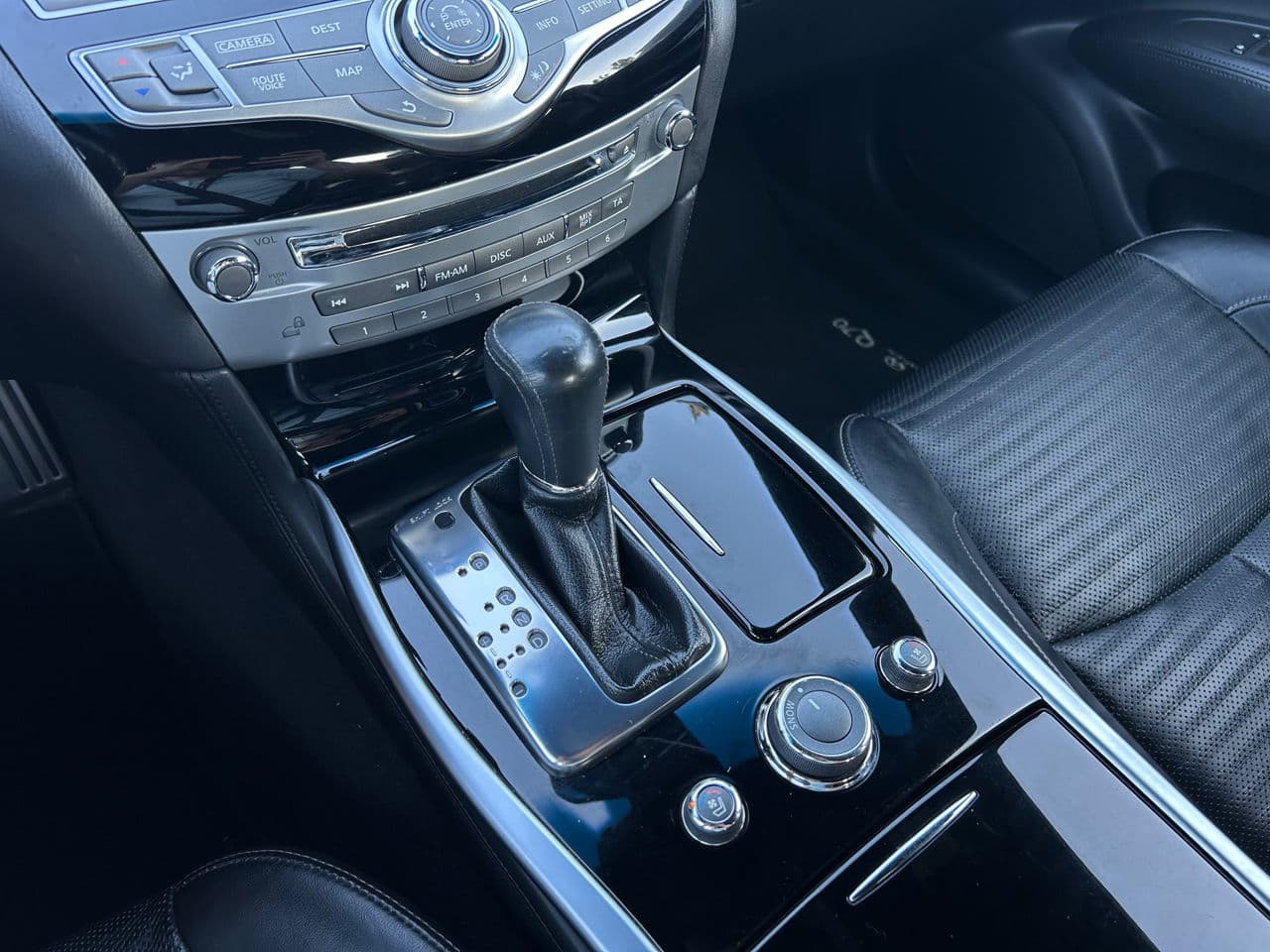 Infiniti Q70 2018 — Миниатюра 13