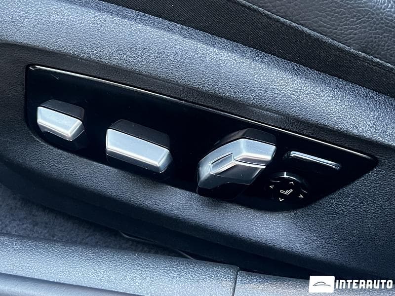 BMW 520 2017 — Миниатюра 18