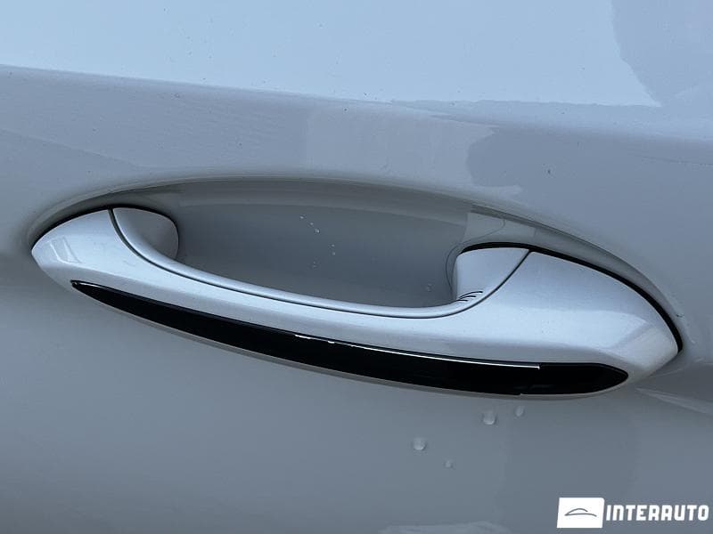 BMW 520 2017 — Миниатюра 7