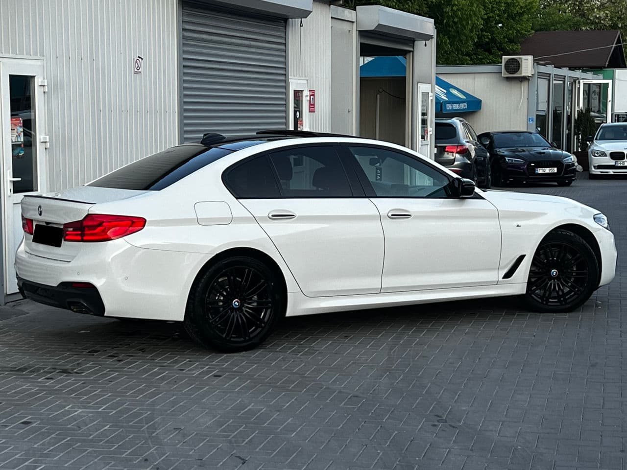BMW 520 2017 — Миниатюра 3