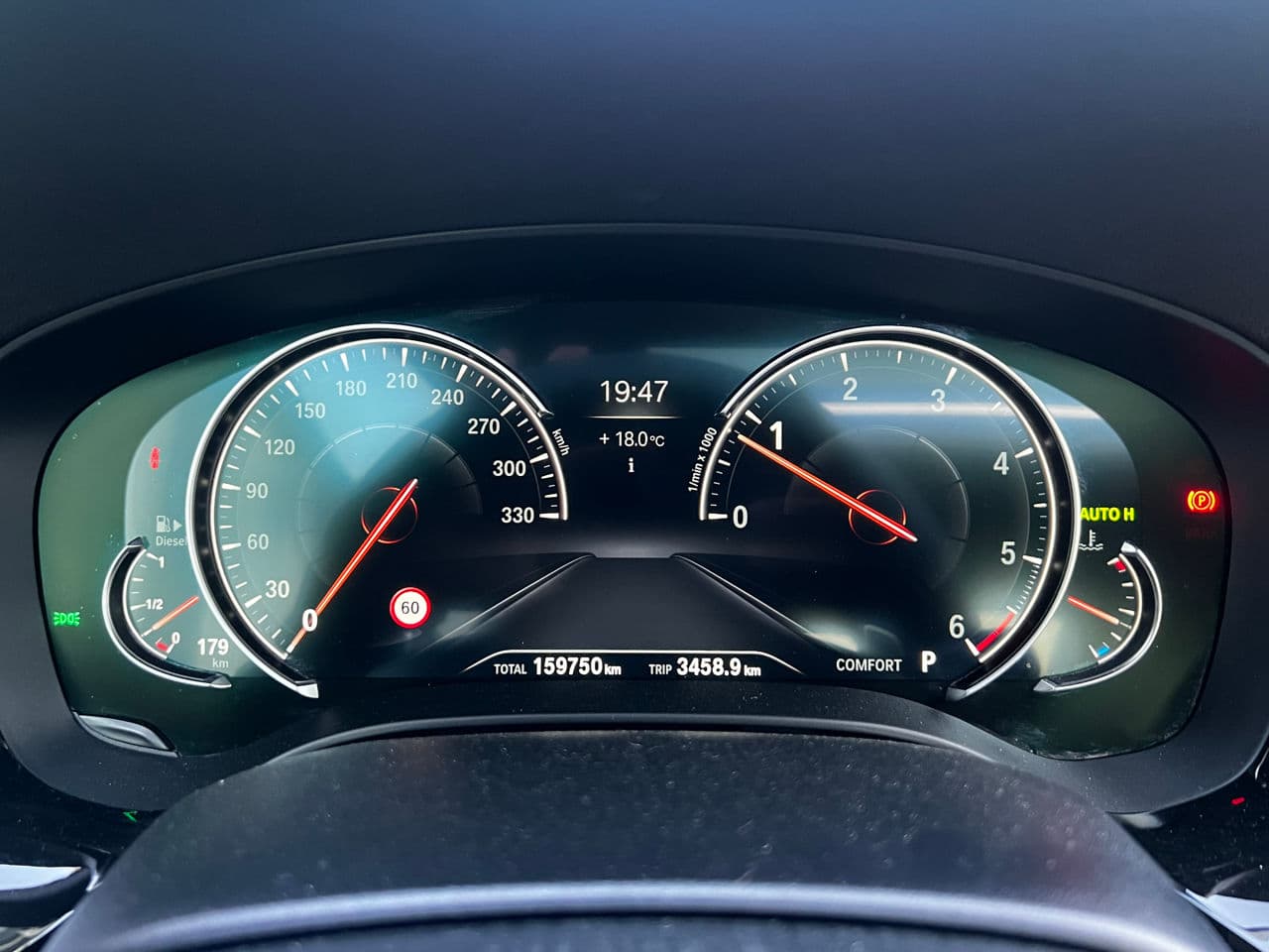 BMW 520 2017 — Миниатюра 11