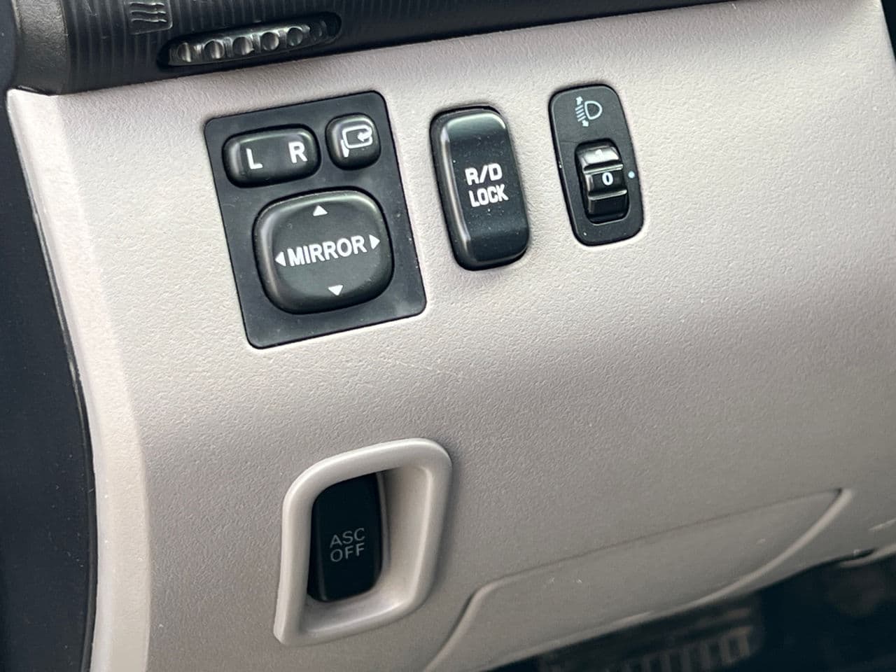 Mitsubishi Pajero Sport 2011 — Миниатюра 17