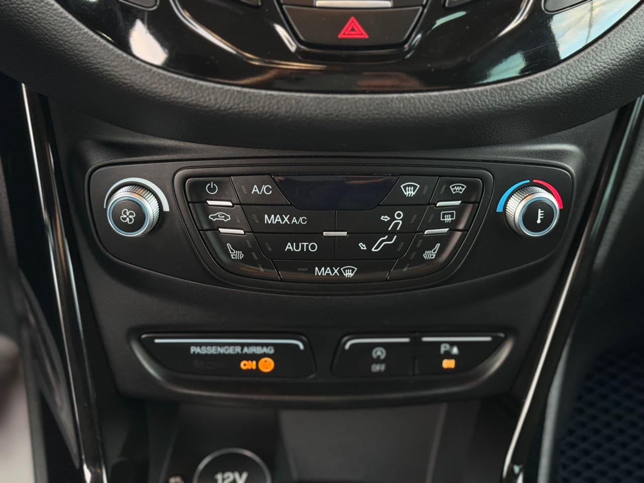 Ford B-MAX 2017 — Миниатюра 15