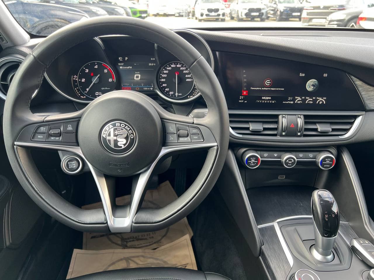 Alfa Romeo Giulia 2019 — Миниатюра 9