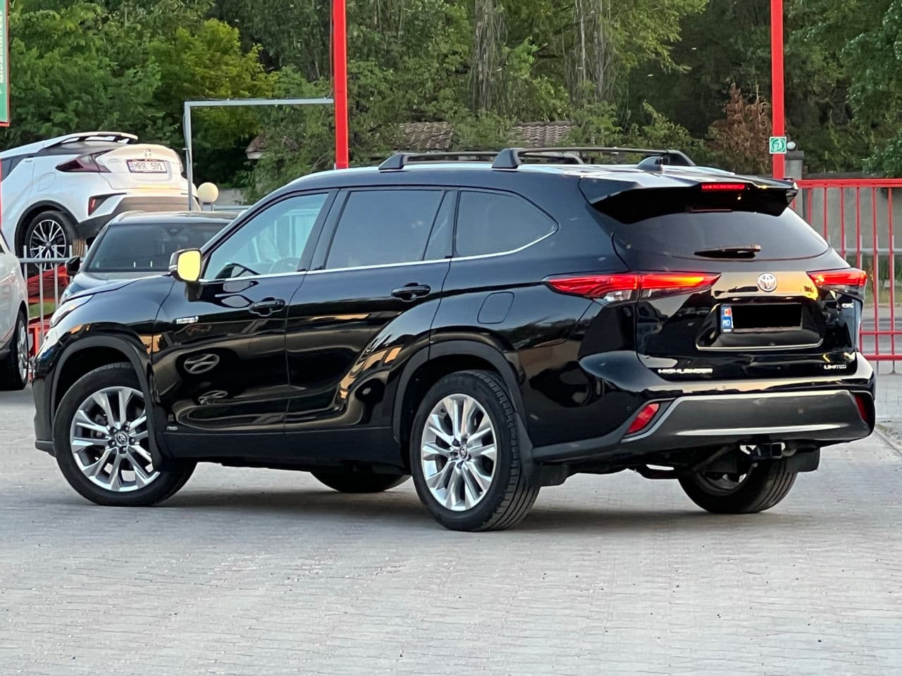 Toyota Highlander 2021 — Миниатюра 2