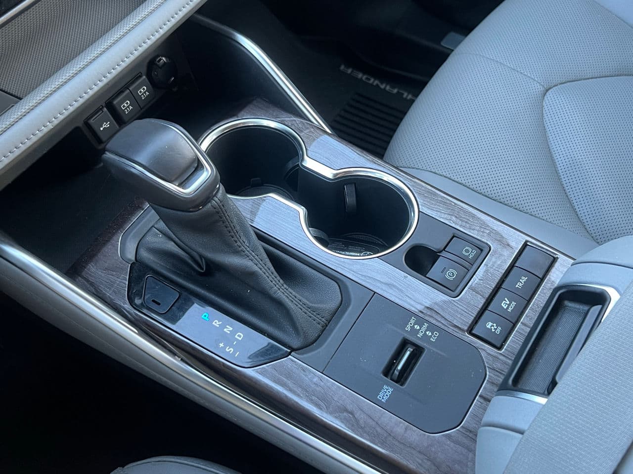 Toyota Highlander 2021 — Миниатюра 16