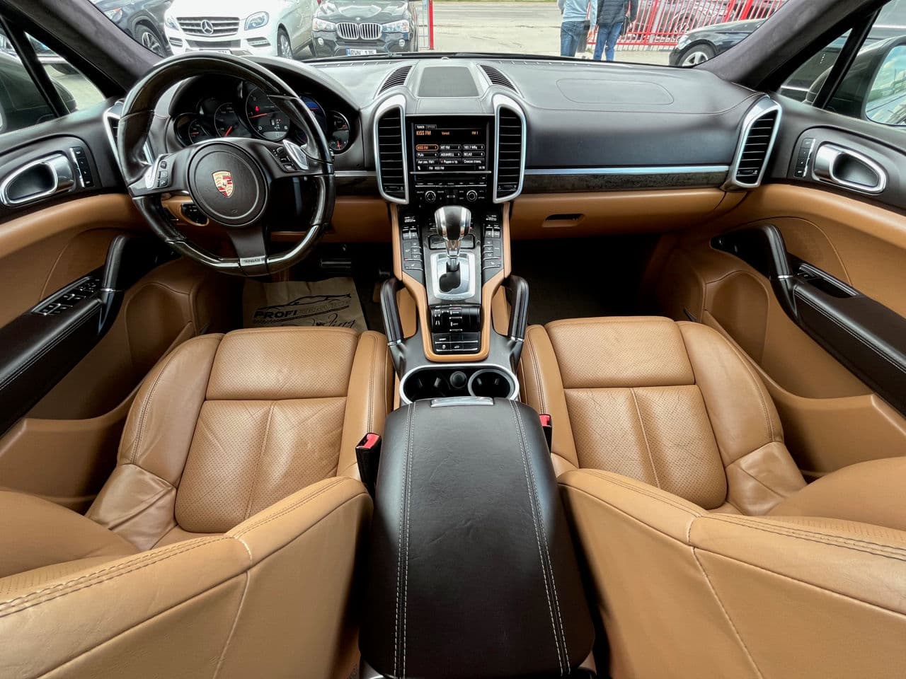 Porsche Cayenne 2012 — Миниатюра 8