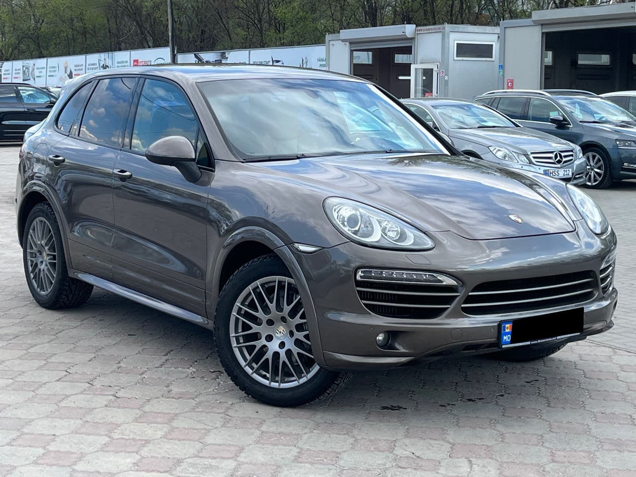 Porsche Cayenne 2012 — Миниатюра 4