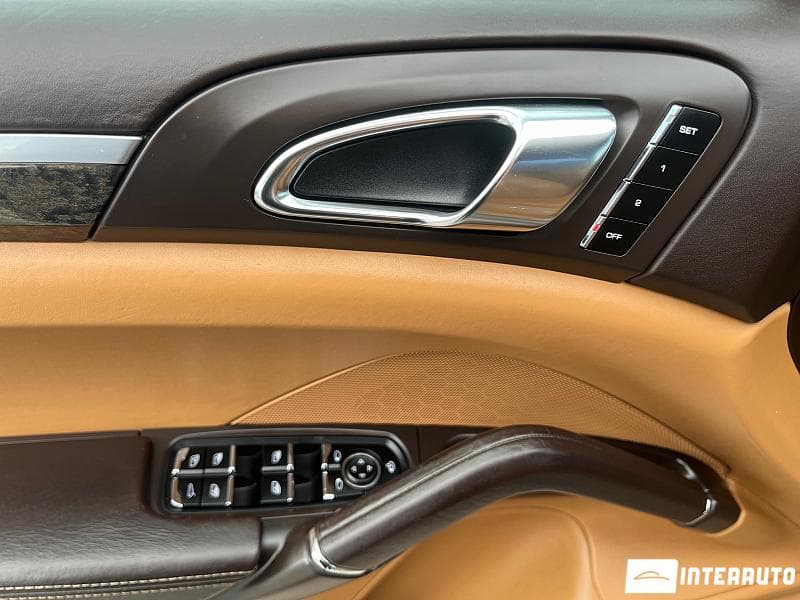 Porsche Cayenne 2012 — Миниатюра 7