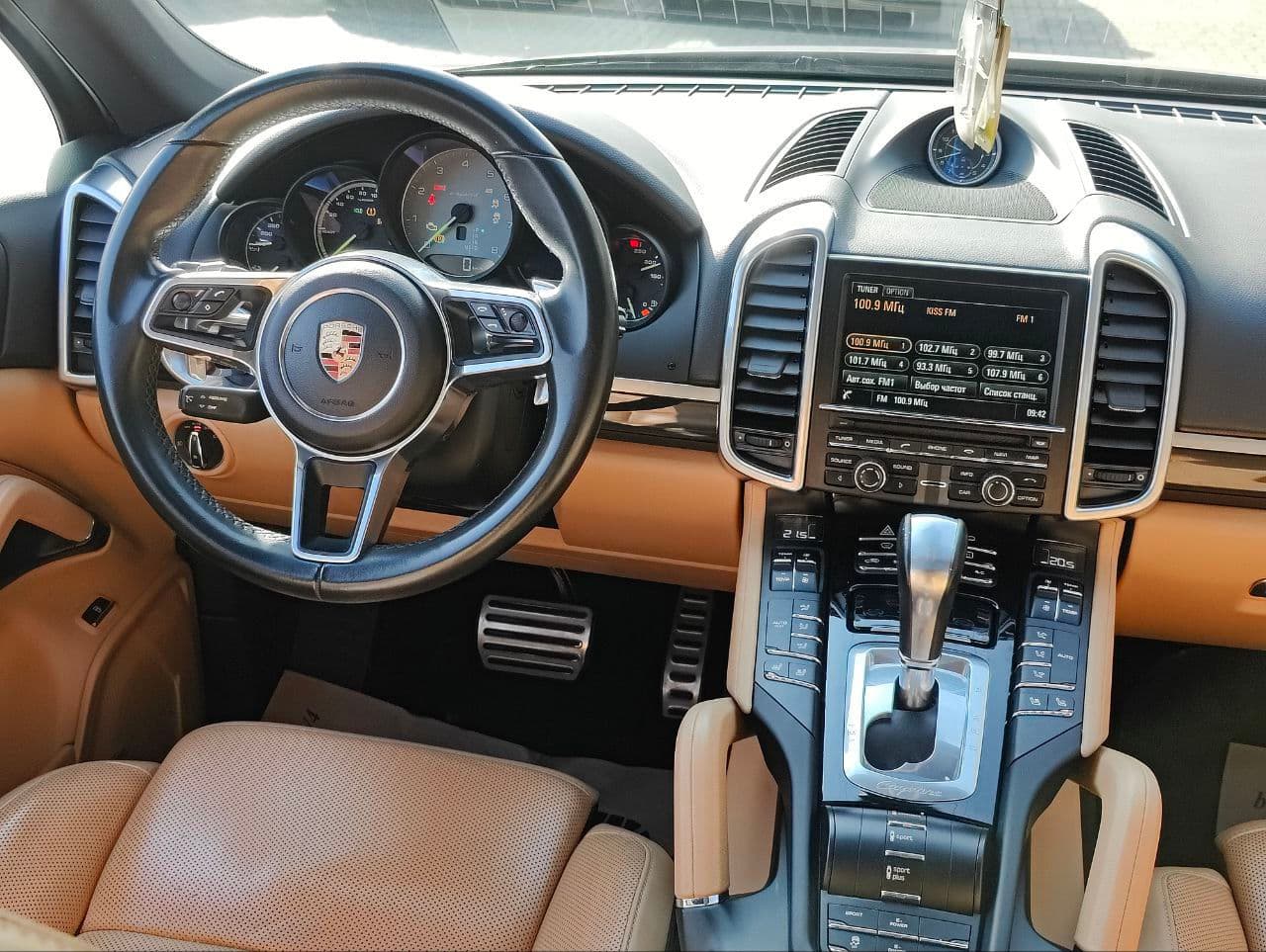 Porsche Cayenne S Hybrid 2016 — Миниатюра 11