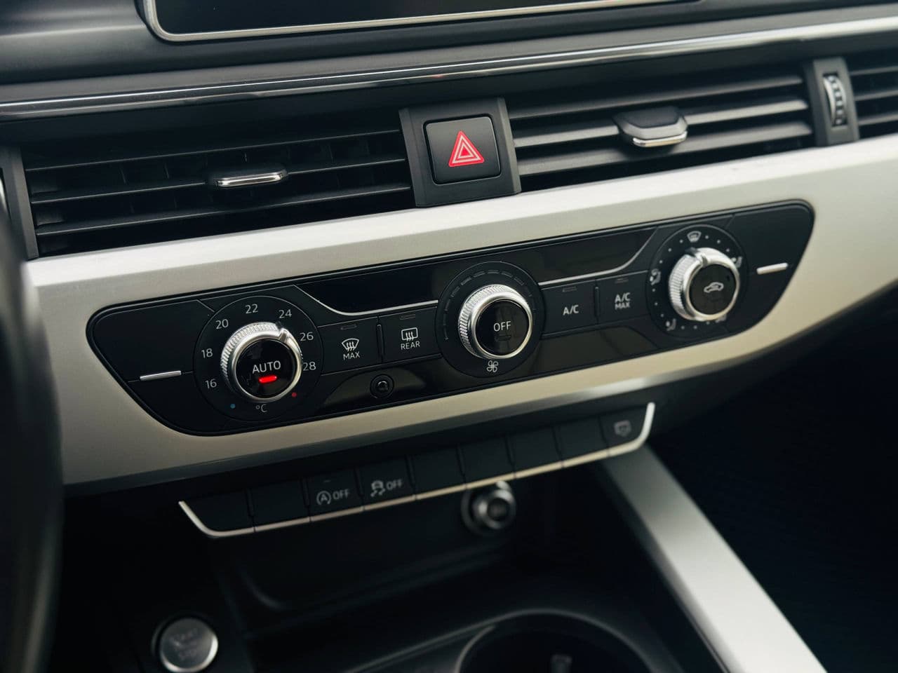 Audi A4 2017 — Миниатюра 10