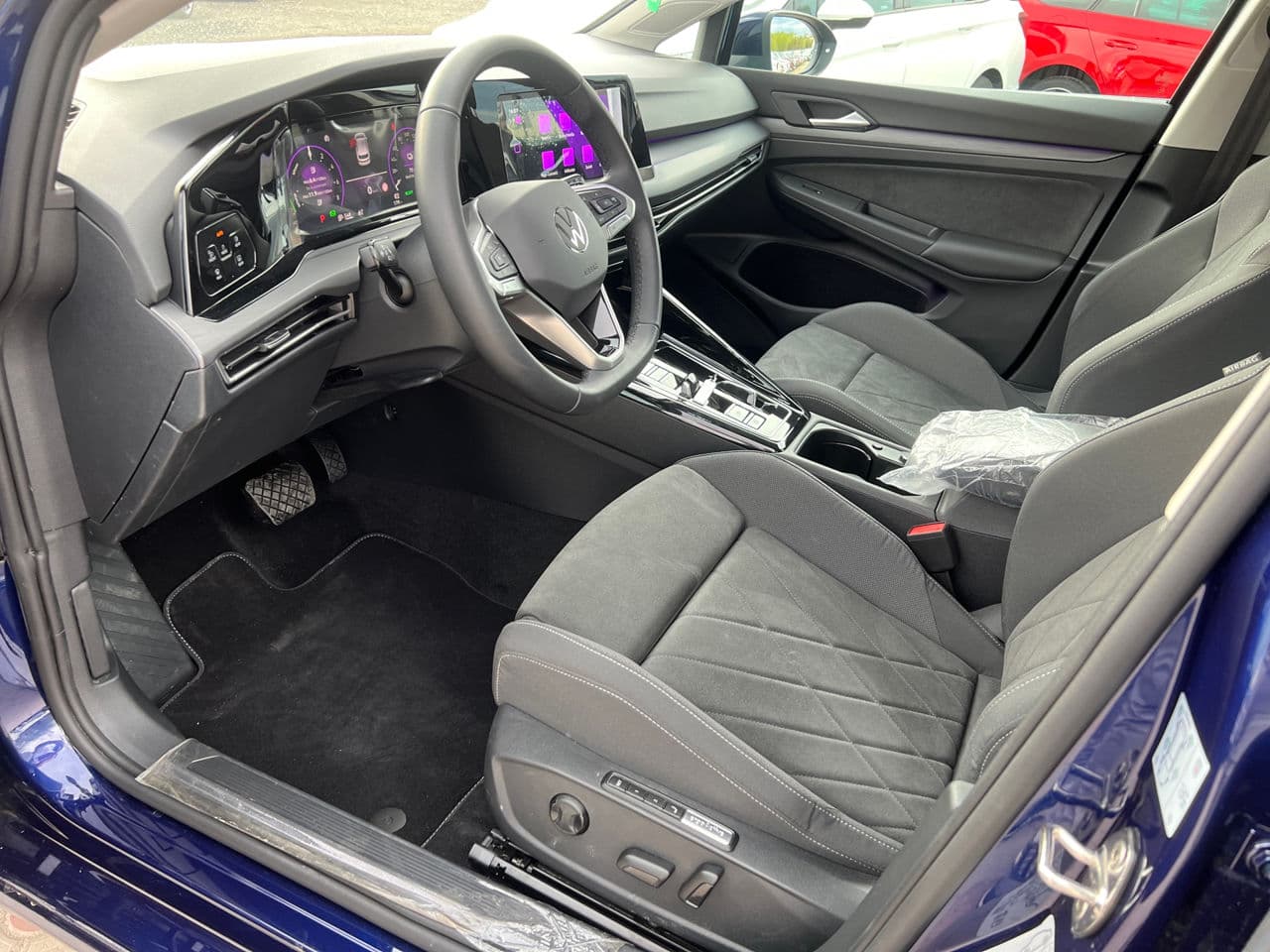 Volkswagen Golf eHybrid 2024 — Миниатюра 6