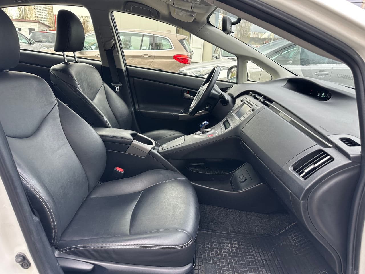 Toyota Prius 2014 — Миниатюра 12