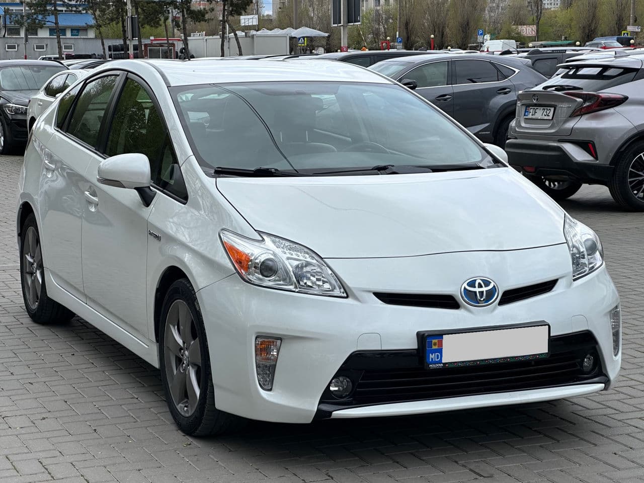 Toyota Prius 2014 — Миниатюра 3