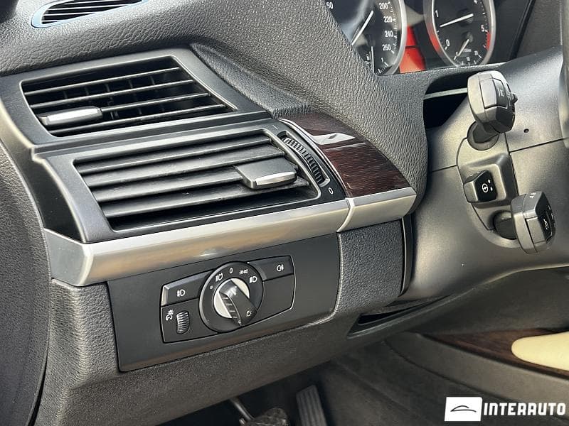 2010 BMW X6 3.0D — Miniatură 11