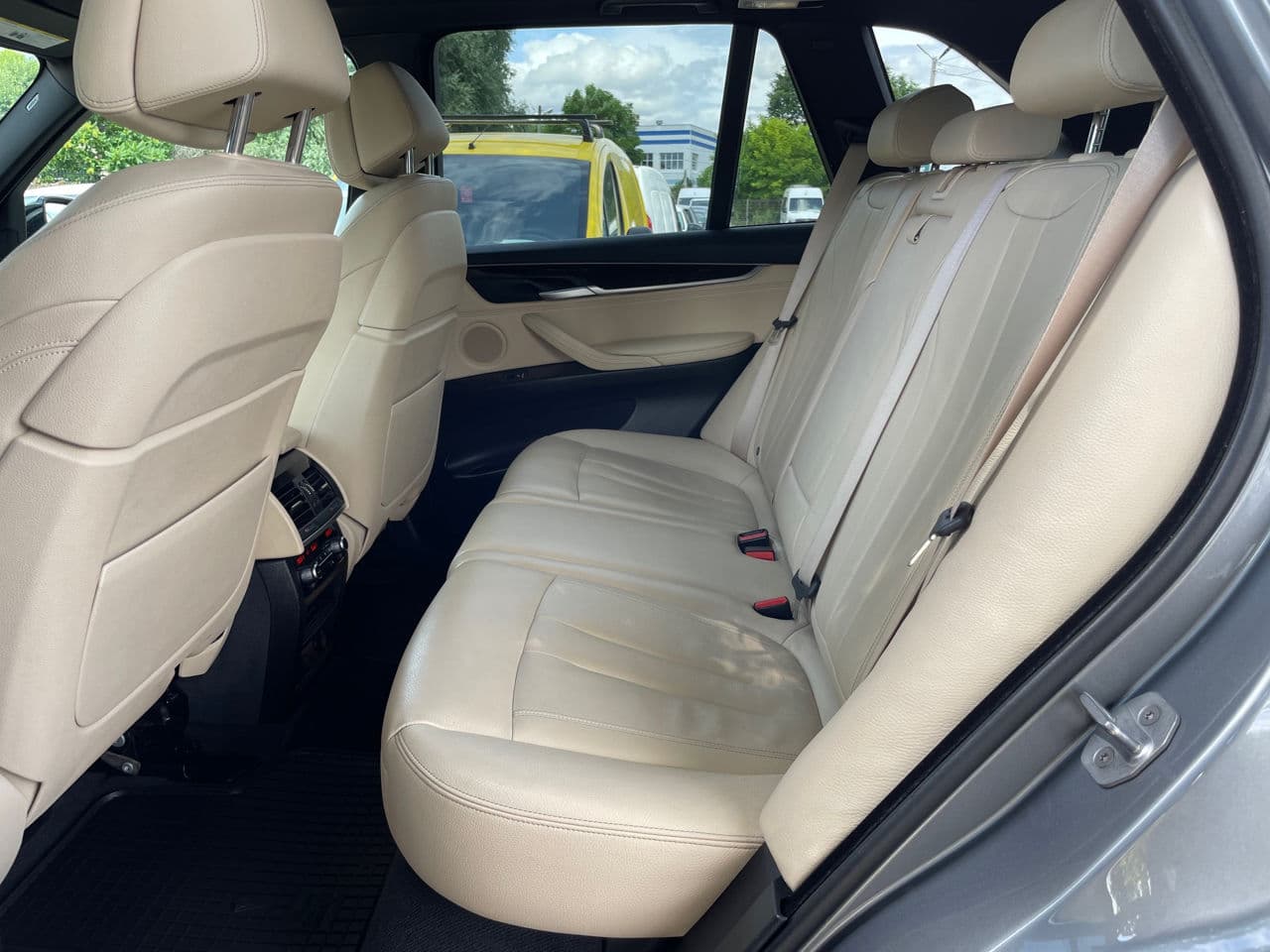 2017 BMW X5 4.0e — Miniatură 22