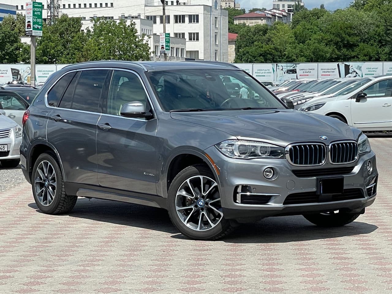 2017 BMW X5 4.0e — Miniatură 4