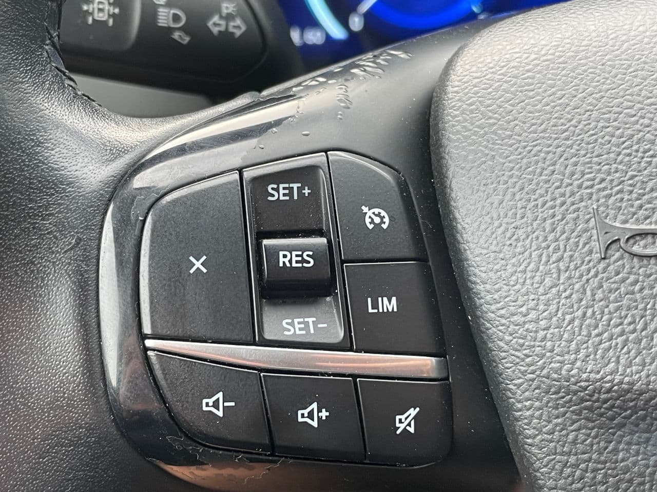 Ford Kuga 2021 — Миниатюра 10