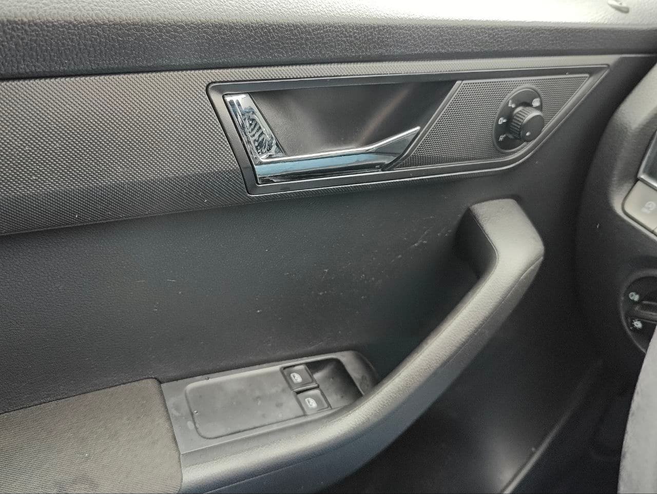 Skoda Fabia 2015 — Миниатюра 5