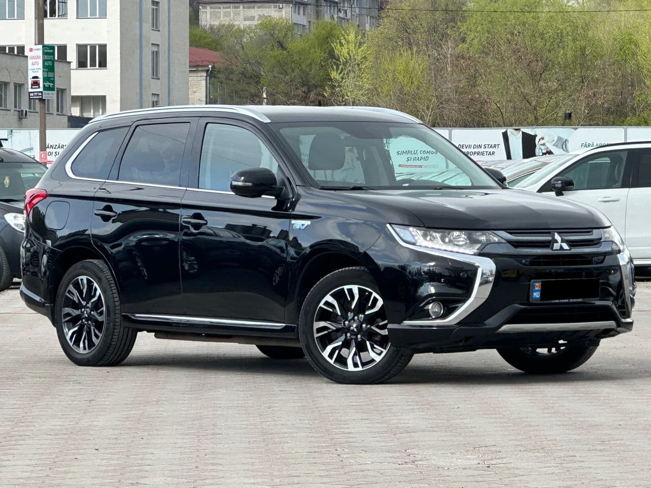 Mitsubishi Outlander 2015 — Миниатюра 4
