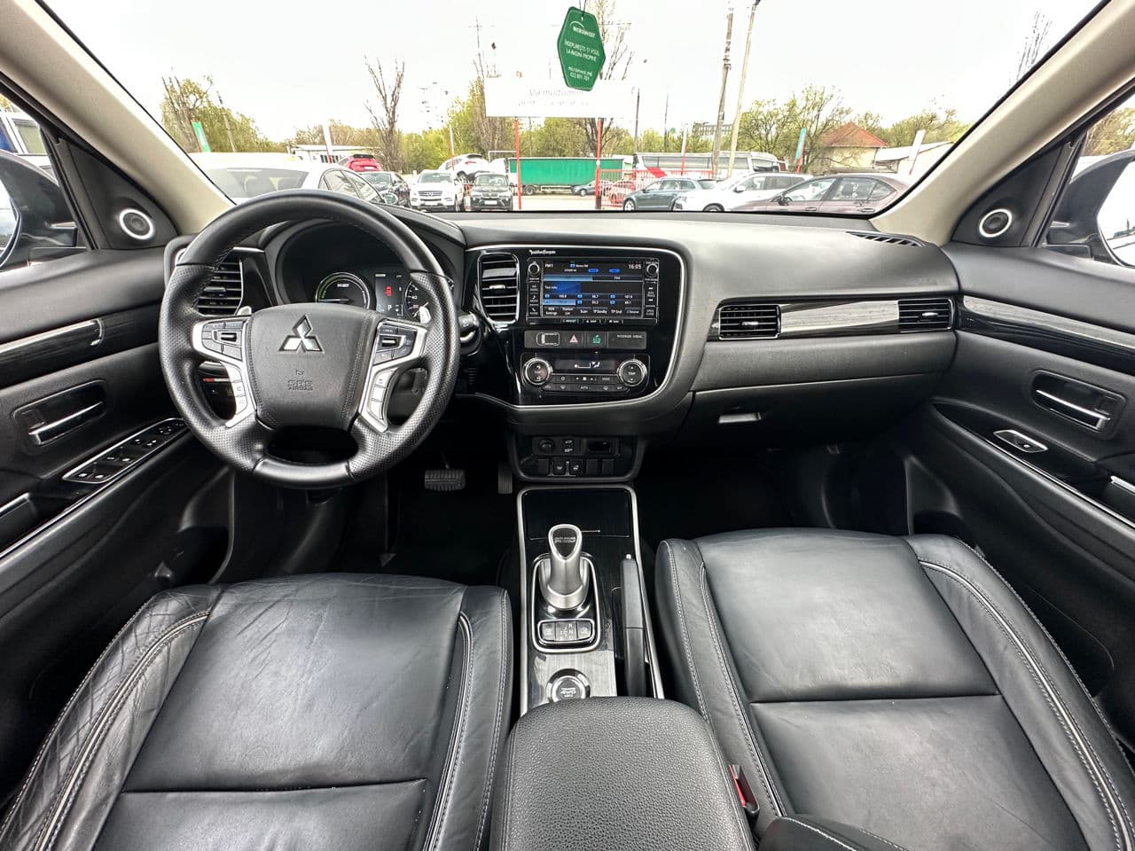 Mitsubishi Outlander 2015 — Миниатюра 9