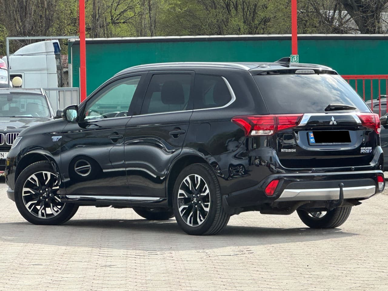 Mitsubishi Outlander 2015 — Миниатюра 2