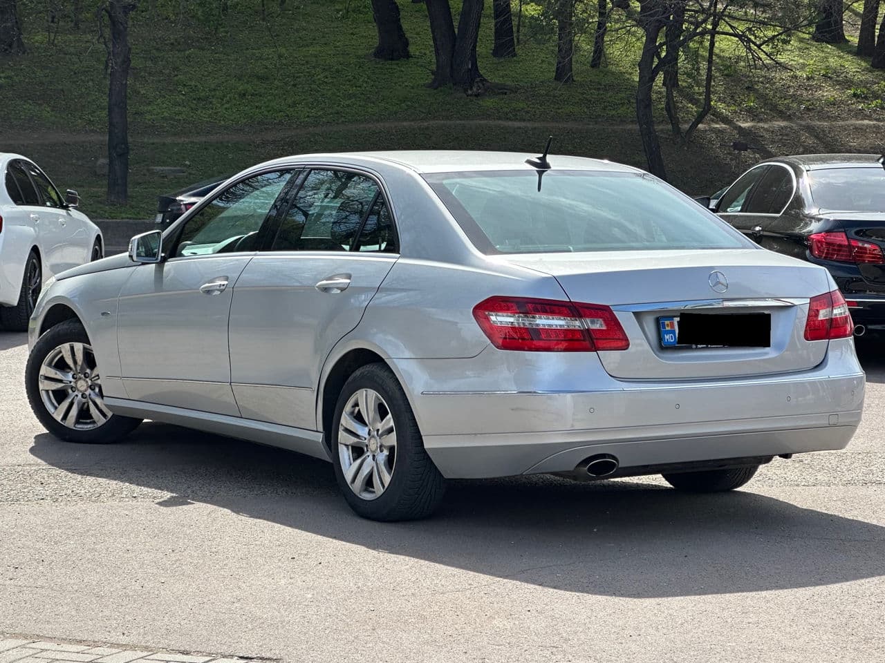 Mercedes E 200 2011 — Миниатюра 2