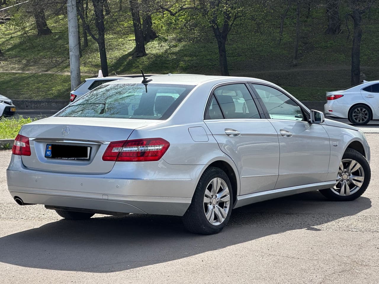Mercedes E 200 2011 — Миниатюра 4