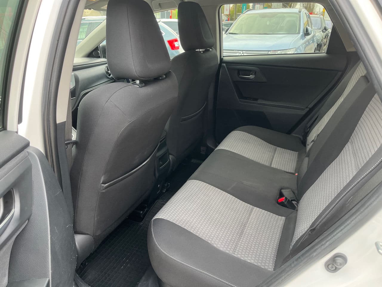 Toyota Auris 2018 — Миниатюра 15